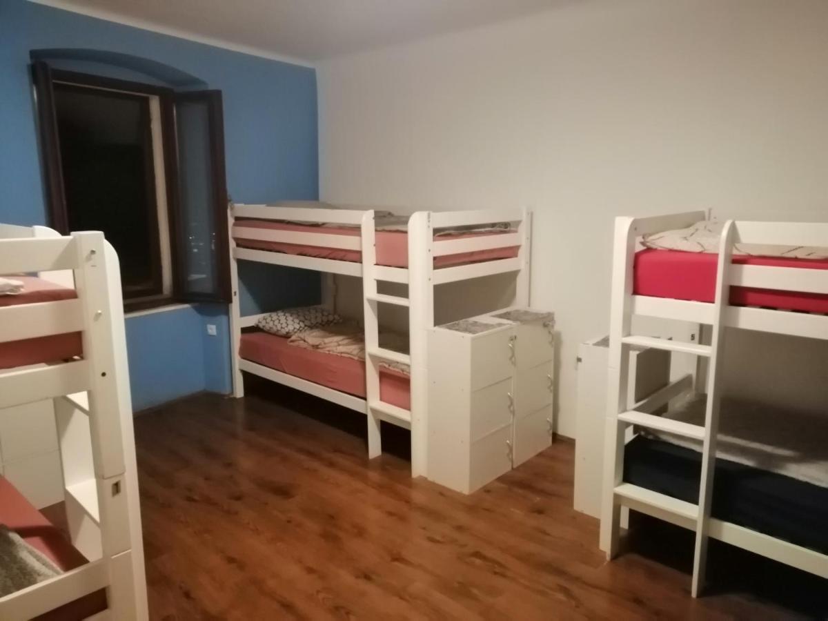 Hostel Kvarner- Private Rooms & Dorms Rijeka Exteriör bild