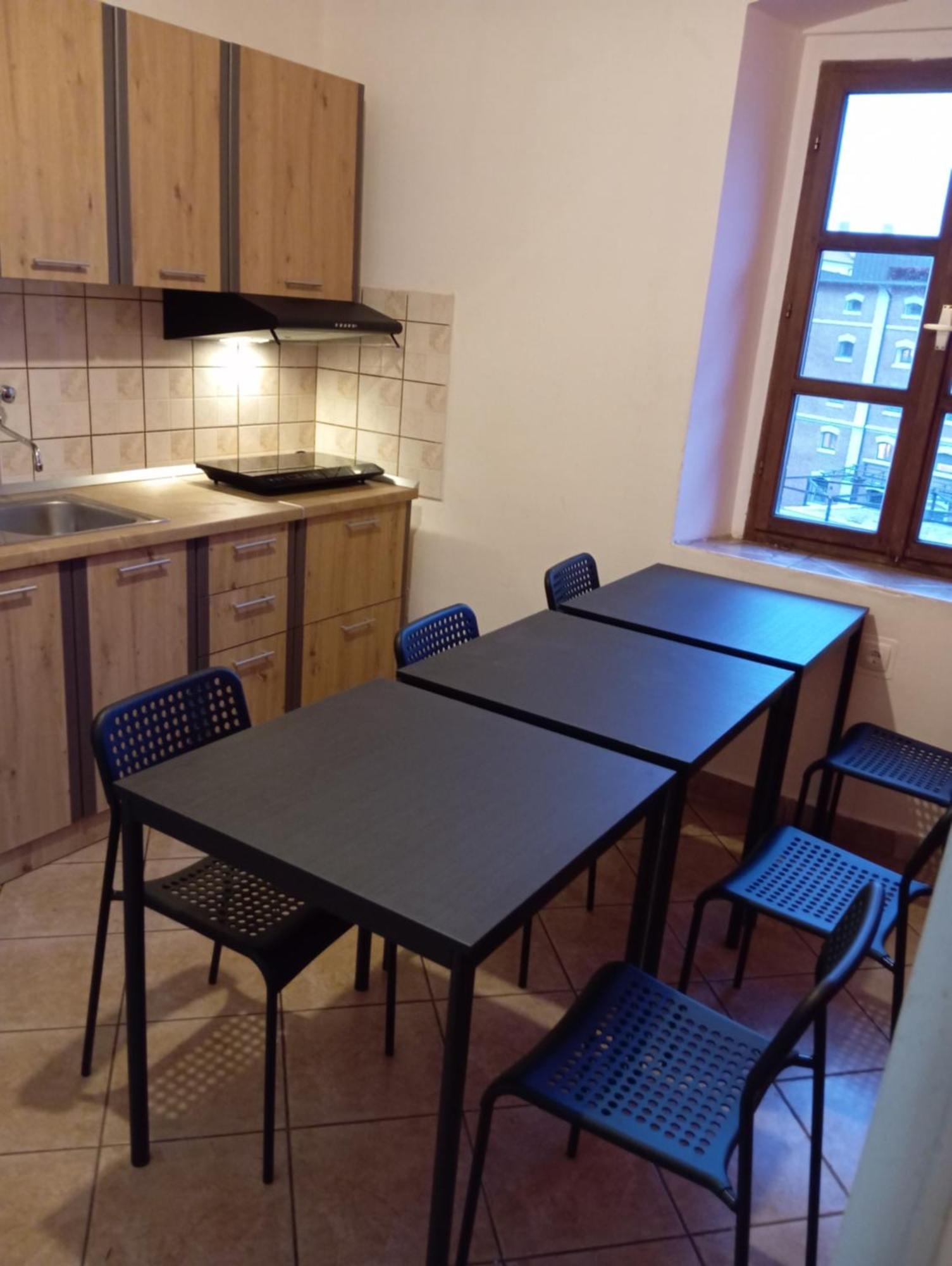 Hostel Kvarner- Private Rooms & Dorms Rijeka Exteriör bild
