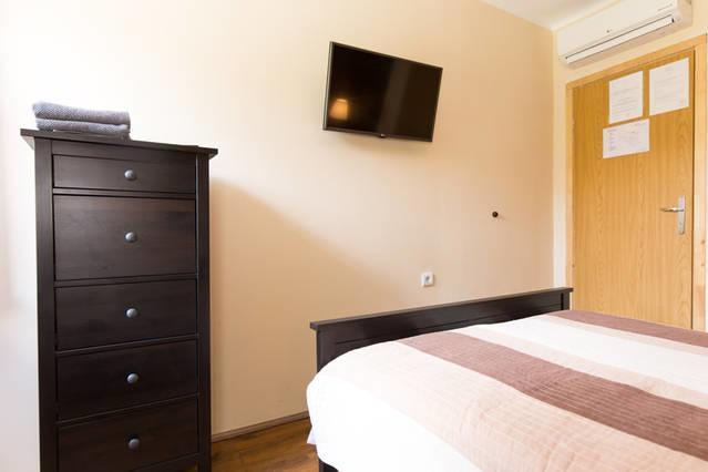 Hostel Kvarner- Private Rooms & Dorms Rijeka Exteriör bild